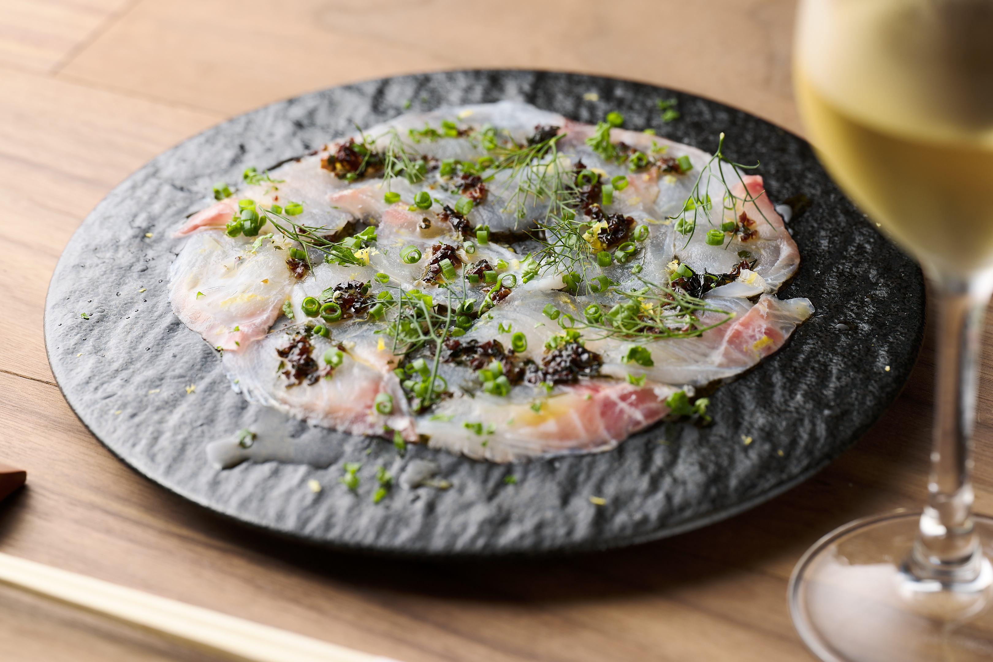 キノコと魚　Naturale イシダイのカルパッチョ